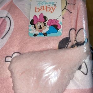 Disney Baby Sweetheart Minnie Mouse Pink Soft Fleece Baby Blanket NWT